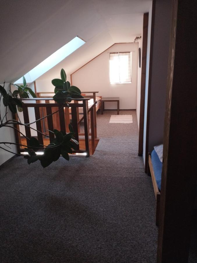 Apartmany Audy Mníšek pod Brdy Zewnętrze zdjęcie